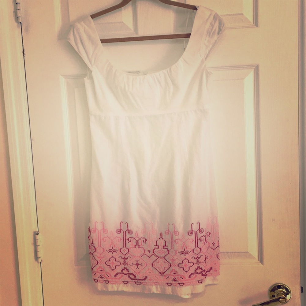 Laundry by shelli Segal size 8 white dress